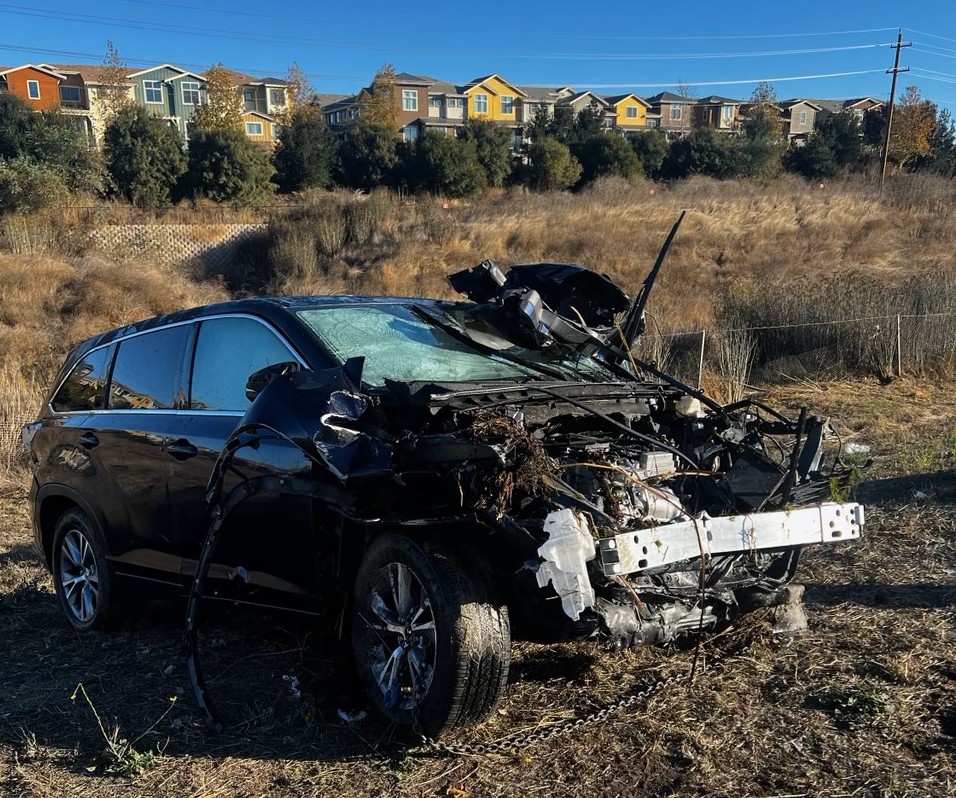 Pleasanton family hospitalized with minor injuries after car veers off ...